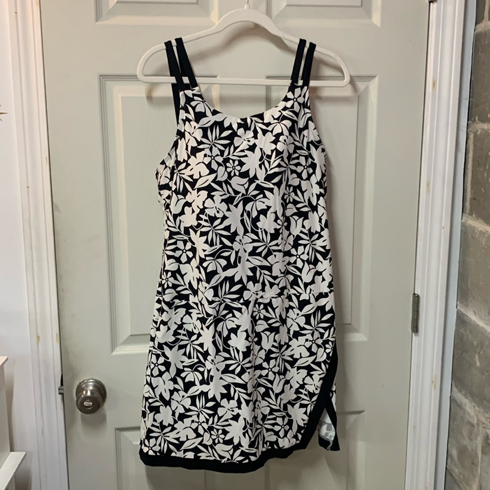 Lands End Swim Dress in EUC size 18